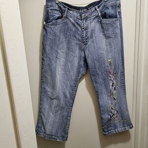 Leemo USA Embroidered Blue Women's Stretch Denim Capris Size 19/20